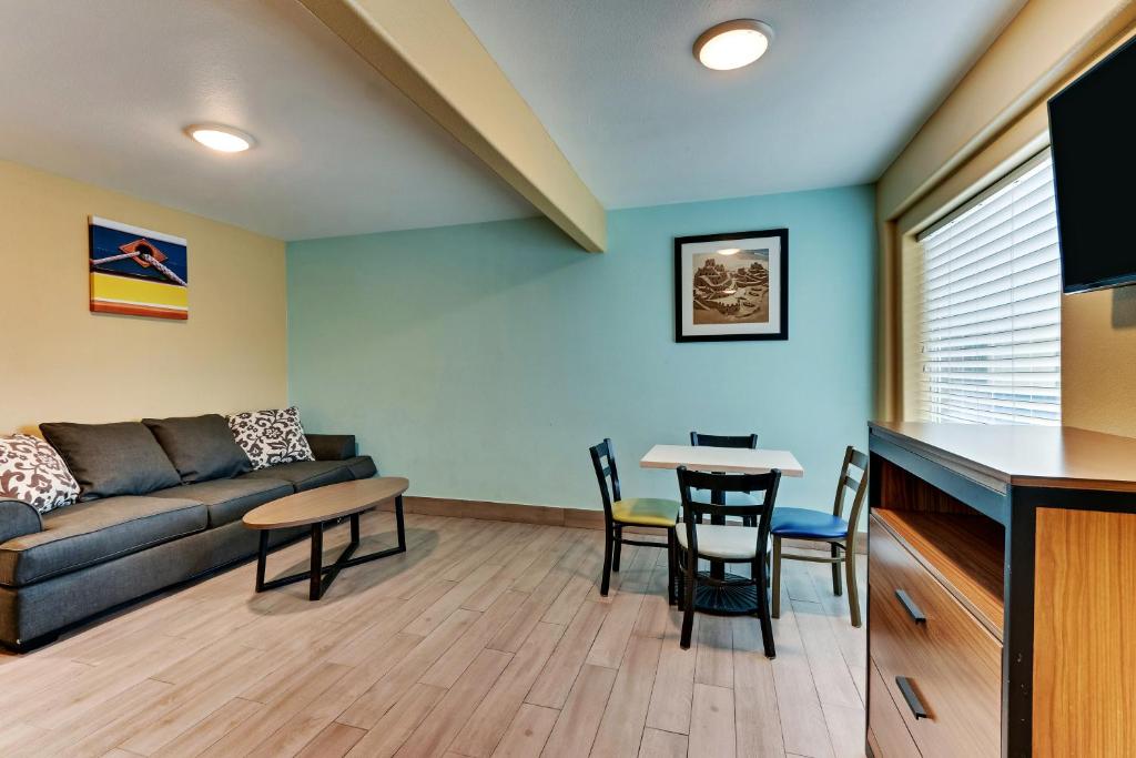 Captains Quarters Inn, Port Aransas Book Hotel